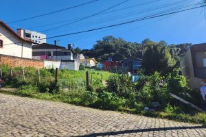 Terreno, 2 dormitórios, 2 vagas, no bairro São José em Caxias do Sul para Comprar