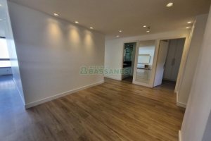 Apartamento com 126m², 3 dormitórios, 2 vagas, no bairro São Pelegrino em Caxias do Sul para Alugar ou Comprar