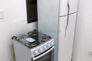 Kitinete Mobiliado com 35m², 1 dormitório, no bairro Centro em Caxias do Sul para Alugar