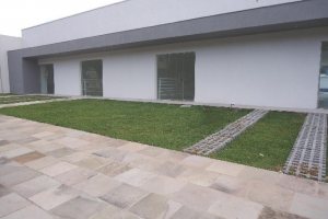 Loja com 610m², no bairro Universitário em Caxias do Sul para Alugar