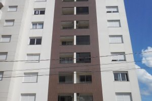 Apartamento com 62m², 2 dormitórios, 1 vaga, no bairro Petrópolis em Caxias do Sul para Comprar