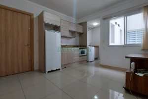 Apto Mobiliado com 37m², 1 dormitório, 1 vaga, no bairro Petrópolis em Caxias do Sul para Comprar