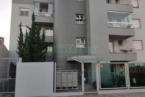 Apto Mobiliado com 37m², 1 dormitório, 1 vaga, no bairro Petrópolis em Caxias do Sul para Comprar