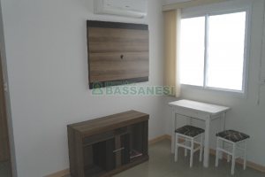 Apartamento com 37m², 1 dormitório, 1 vaga, no bairro Petrópolis em Caxias do Sul para Alugar