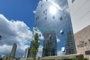 Sala com 41m², no bairro Panazzolo em Caxias do Sul para Alugar ou Comprar