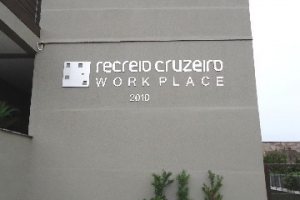 Sala com 58m², 1 vaga, no bairro Pio X em Caxias do Sul para Comprar