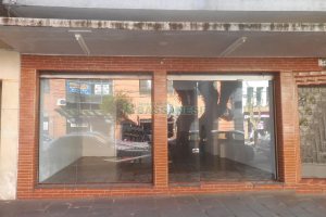 Loja com 130m², no bairro São Pelegrino em Caxias do Sul para Alugar