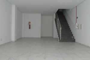Loja com 220m², no bairro São Pelegrino em Caxias do Sul para Alugar