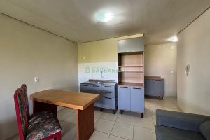 Kitinete Mobiliado com 34m², 1 dormitório, 1 vaga, no bairro Petrópolis em Caxias do Sul para Alugar