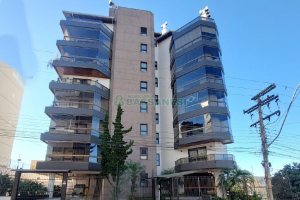 Apto Mobiliado com 112m², 4 dormitórios, 2 vagas, no bairro Lourdes em Caxias do Sul para Alugar