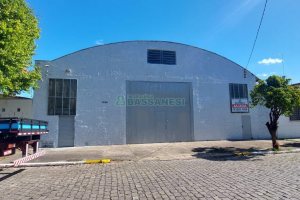 Pavilhão com 450m², no bairro Santa Catarina em Caxias do Sul para Alugar