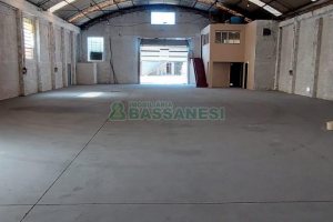Pavilhão com 450m², no bairro Santa Catarina em Caxias do Sul para Alugar