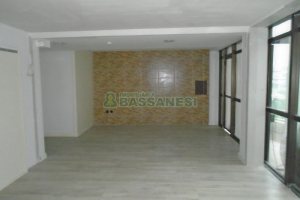 Sala com 100m², no bairro Sanvitto em Caxias do Sul para Alugar
