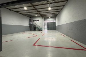 Pavilhão com 400m², no bairro Sagrada Família em Caxias do Sul para Alugar