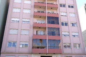 Apartamento com 67m², 2 dormitórios, 1 vaga, no bairro Centro em Caxias do Sul para Comprar