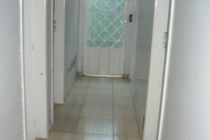 Casa com 120m², 4 dormitórios, 1 vaga, no bairro Fatima em Caxias do Sul para Comprar