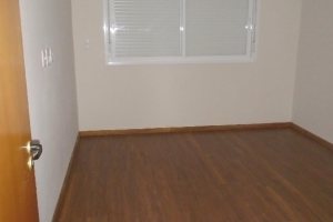 Apartamento com 65m², 2 dormitórios, 2 vagas, no bairro Cinqüentenário em Caxias do Sul para Comprar
