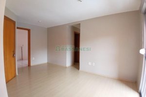 Apartamento com 70m², 3 dormitórios, 2 vagas, no bairro Universitário em Caxias do Sul para Alugar