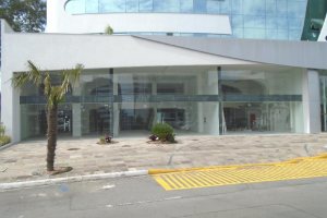 Loja com 370m², no bairro Villagio Iguatemi em Caxias do Sul para Comprar