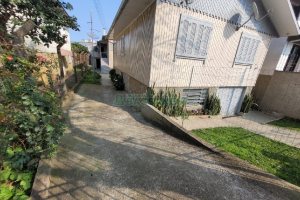 Casa com 80m², 3 dormitórios, 1 vaga, no bairro Rio Branco em Caxias do Sul para Alugar