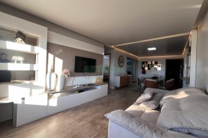 Apto Mobiliado com 101m², 3 dormitórios, 2 vagas, no bairro Universitário em Caxias do Sul para Alugar