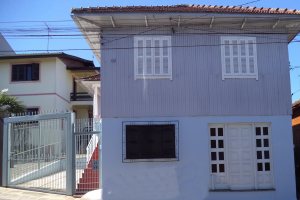 Casa com 66m², 3 dormitórios, no bairro Rio Branco em Caxias do Sul para Alugar