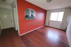 Apartamento com 70m², 3 dormitórios, 1 vaga, no bairro Jardim América em Caxias do Sul para Comprar