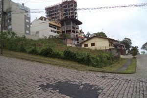 Terreno com 720m², no bairro Planalto em Caxias do Sul para Alugar