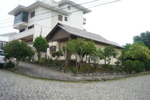 Casa com 100m², 3 dormitórios, 3 vagas, no bairro Marechal Floriano em Caxias do Sul para Comprar