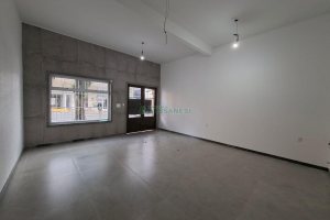 Loja com 140m², 1 vaga, no bairro Pio X em Caxias do Sul para Alugar