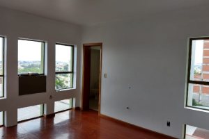 Sala com 35m², no bairro Rio Branco em Caxias do Sul para Comprar