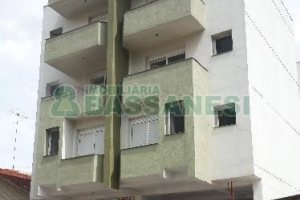 Apto Mobiliado com 42m², 1 dormitório, no bairro Lourdes em Caxias do Sul para Alugar