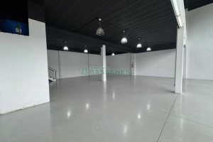 Loja com 360m², no bairro Esplanada em Caxias do Sul para Alugar