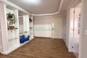 Apto Mobiliado com 91m², 3 dormitórios, 1 vaga, no bairro Jardelino Ramos em Caxias do Sul para Comprar