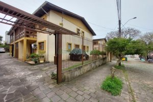 Sobrado com 126m², 3 dormitórios, 1 vaga, no bairro Jardim América em Caxias do Sul para Comprar