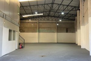 Pavilhão com 390m², no bairro Marechal Floriano em Caxias do Sul para Alugar