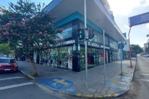 Sala com 73m², 2 vagas, no bairro São Pelegrino em Caxias do Sul para Comprar