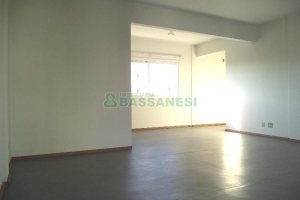Sala com 46m², no bairro Centro em Caxias do Sul para Alugar