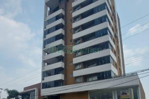 Apartamento com 105m², 3 dormitórios, 2 vagas, no bairro Sagrada Família em Caxias do Sul para Alugar