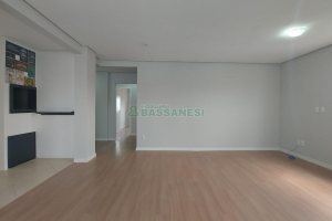 Apartamento com 105m², 3 dormitórios, 2 vagas, no bairro Sagrada Família em Caxias do Sul para Alugar