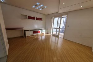 Apartamento com 120m², 3 dormitórios, 2 vagas, no bairro Pio X em Caxias do Sul para Alugar