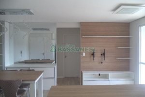 Apto Mobiliado com 75m², 2 dormitórios, 2 vagas, no bairro Cinqüentenário em Caxias do Sul para Comprar