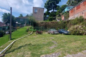 Terreno com 360m², no bairro Salgado Filho em Caxias do Sul para Comprar