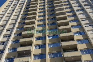 Apto Mobiliado com 236m², 3 dormitórios, 2 vagas, no bairro Centro em Caxias do Sul para Comprar