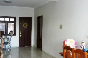 Casa com 353m², 4 dormitórios, 3 vagas, no bairro Mariland em Caxias do Sul para Comprar