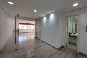 Sala com 50m², 1 vaga, no bairro Centro em Caxias do Sul para Comprar