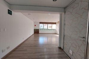 Sala com 50m², 1 vaga, no bairro Centro em Caxias do Sul para Comprar