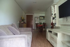 Apto Mobiliado com 88m², 3 dormitórios, 2 vagas, no bairro Pio X em Caxias do Sul para Comprar