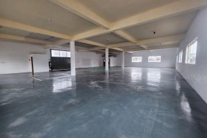 Loja com 415m², no bairro Kayser em Caxias do Sul para Alugar ou Comprar
