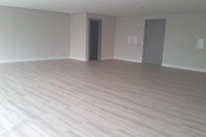 Sala com 51m², 1 vaga, no bairro São Pelegrino em Caxias do Sul para Comprar